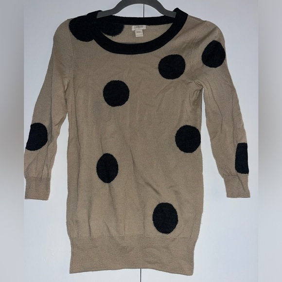 Women’s J.Crew Polka Dot Crew Neck Pullover Sweater Size XXS Camel w/ Black Dots - Picture 1 of 4